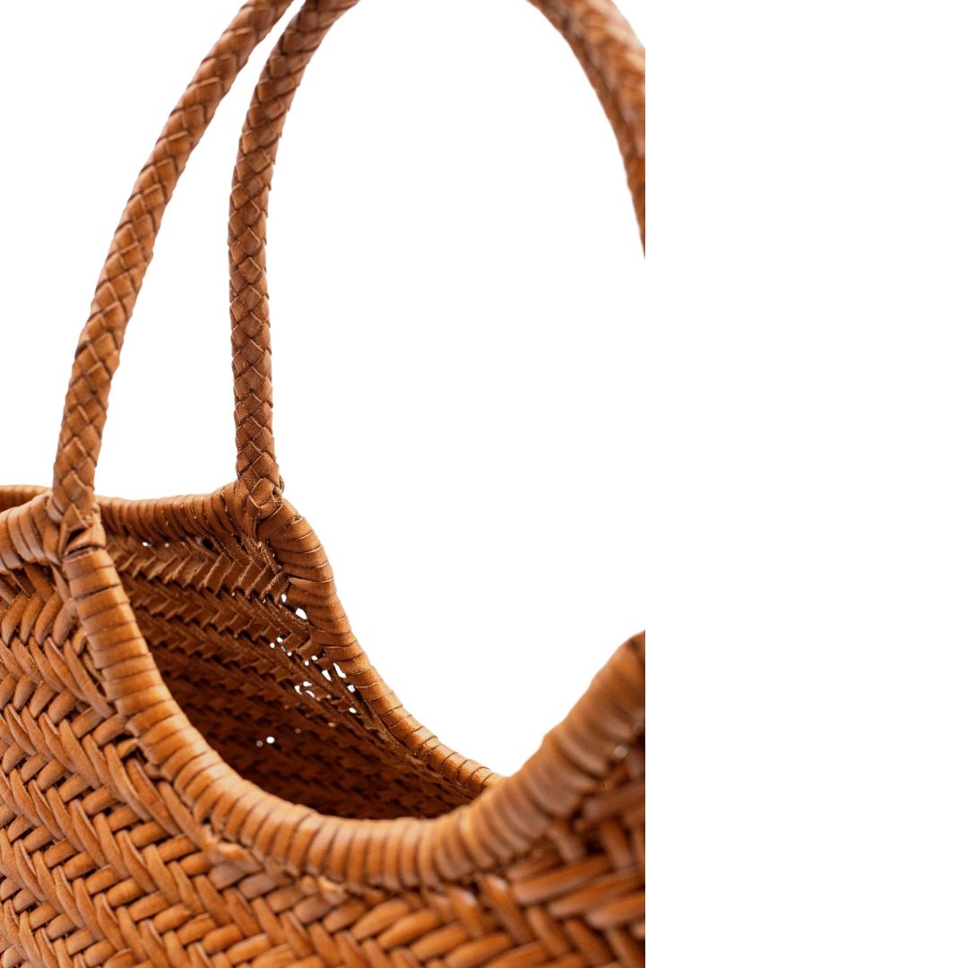Foyer Tote in Timber Size-16